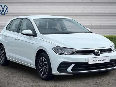 Used VW Polo Life 95 HP (69 kW) 2023 White Hatchback
