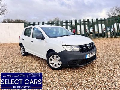Used Dacia Sandero Acces 75 HP (55 kW) 2017 White Hatchback