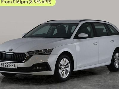 Used Skoda Octavia SE Technology 110 HP (80 kW) 2022 White Estate