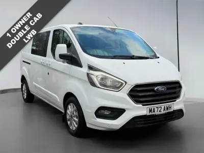 Used Ford Transit Custom Limited 130 HP (95 kW) 2022 White Van