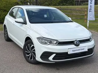 Second-hand VW Polo Life 95 CP (69 kW) 2025 Alb Hatchback