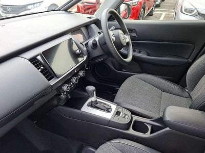 Used Honda Jazz Hybrid 109 HP (80 kW) 2023 White Hatchback