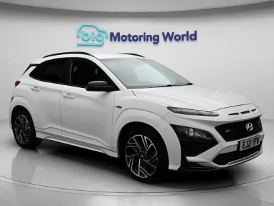 Gebraucht Hyundai Kona N Line 120 PS (88 kW) 2021 Weiß SUV