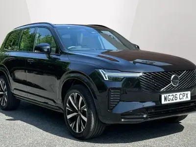 Neu Volvo XC90 Plus 250 PS (183 kW) 2025 SUV