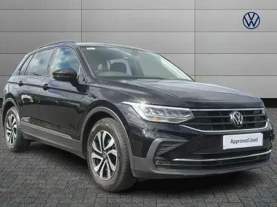 Usado VW Tiguan Active 150 HP (110 kW) 2022 Preto SUV