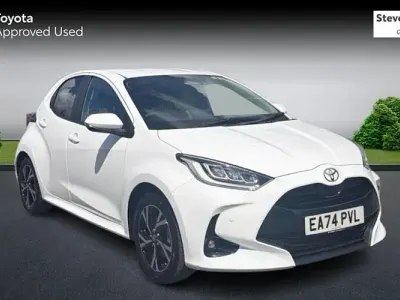Used Toyota Yaris Design 116 HP (85 kW) 2024 White Hatchback