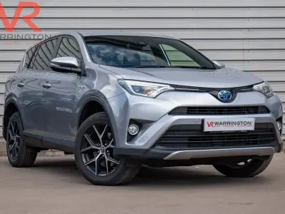 Used Toyota RAV4 Design 197 HP (144 kW) 2018 Silver SUV