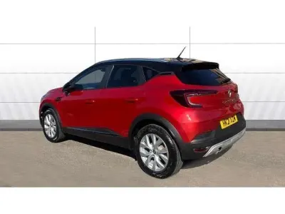 Używany Renault Captur Iconic 131 KM (96 kW) 2020 Other SUV