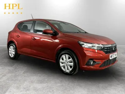 Używany Dacia Sandero Comfort 91 KM (66 kW) 2022 Czerwony Hatchback