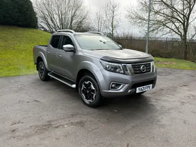 Used Nissan Navara Tekna 190 HP (139 kW) 2021 Grey Pickup