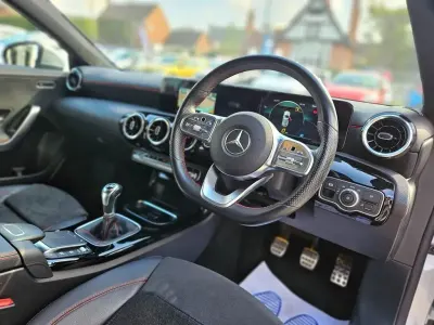 Używany Mercedes A200 AMG line 163 KM (119 kW) 2020 Srebrny Hatchback