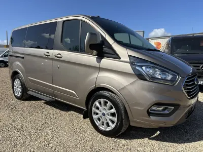 Begagnad Ford Tourneo Titanium 130 HK (95 kW) 2019 Silver Minibuss