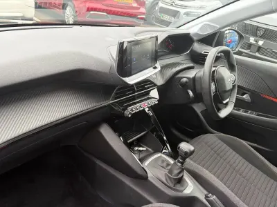 Used Peugeot 208 Active+ 99 HP (72 kW) 2022 Black Hatchback