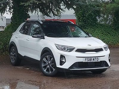 White Used 2018 Kia Stonic First Edition SUV | £9,498 (A bit pricey)