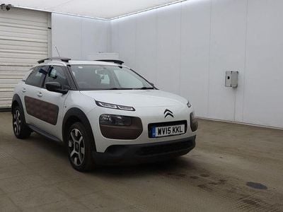 Used Citroën C4 Cactus Feel 82 HP (60 kW) 2015 White Hatchback