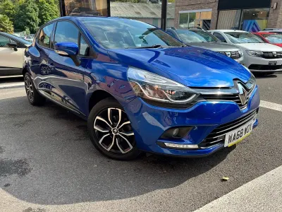 Used Renault Clio Play 90 HP (66 kW) 2018 Metallic blue  Hatchback