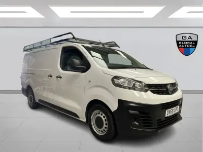 Used Vauxhall Vivaro Edition 120 HP (88 kW) 2019 White MPV