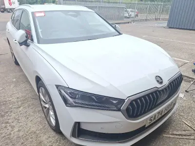 Used Skoda Superb SE L 150 HP (110 kW) 2024 White Estate
