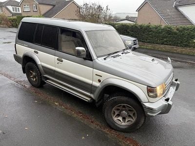 Used Mitsubishi Pajero 2004 White SUV