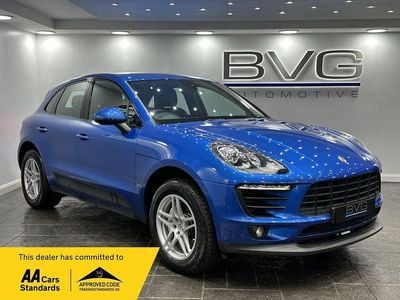 Blue Used 2016 Porsche Macan SUV | £19,494 (Super price)