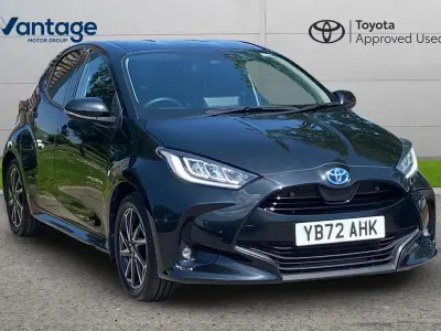 Used Toyota Yaris Design 113 HP (83 kW) 2023 Black Hatchback