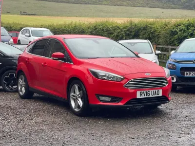 Used Ford Focus Zetec 2016 Red Hatchback