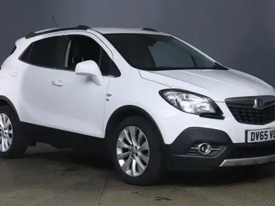 Used Vauxhall Mokka 140 HP (102 kW) 2015 White SUV