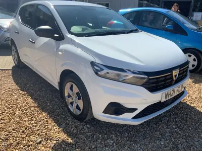 Used Dacia Sandero Essentiel 89 HP (65 kW) 2021 White Hatchback