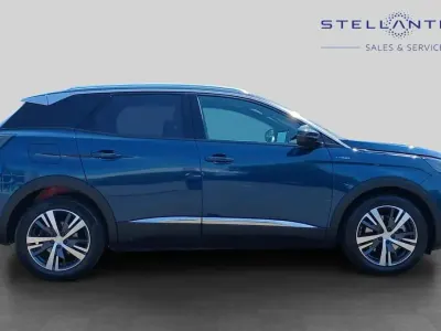 Used Peugeot 3008 Allure+ 222 HP (163 kW) 2024 Blue SUV