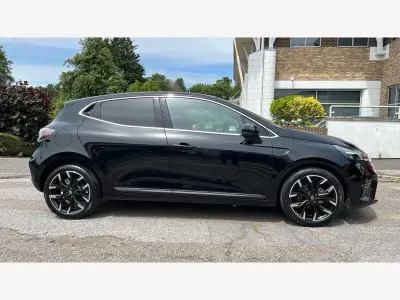 New Renault Clio Techno 2026 Black Hatchback