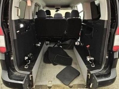 Used Ford Tourneo Connect Titanium 122 HP (89 kW) 2022 MPV