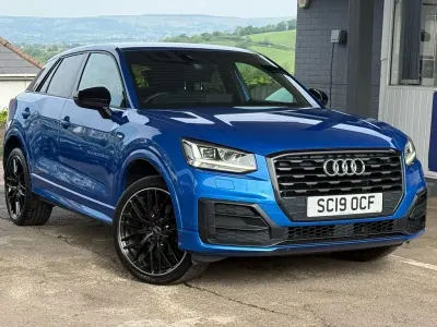 Używany Audi Q2 Black Edition 150 KM (110 kW) 2019 Niebieski SUV