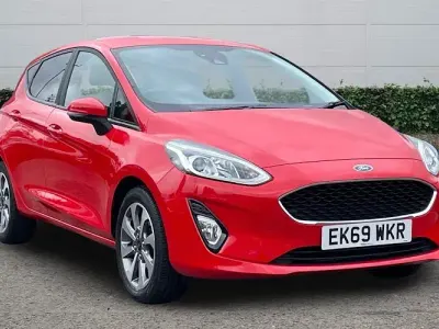 Used Ford Fiesta Trend 86 HP (63 kW) 2019 Red Hatchback