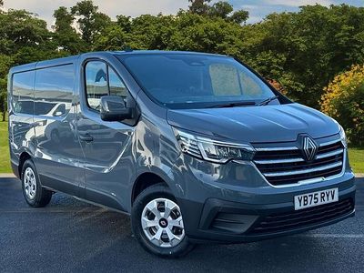 New 2025 Renault Trafic MPV | £20,495 (Good price)