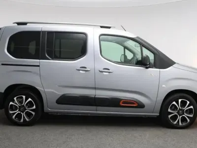 Usado Citroën e-Berlingo XTR 100 kW (136 CV) 2023 Gris Monovolumen