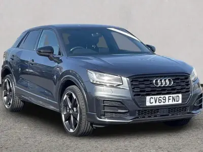 Begagnad Audi Q2 Black Edition 116 HK (85 kW) 2019 Grå SUV