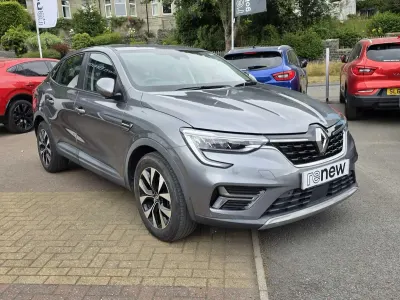 Used Renault Arkana Iconic 142 HP (104 kW) 2022 Metallic grey  SUV