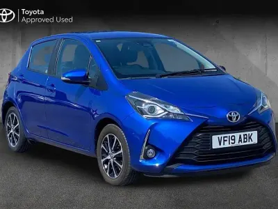 Used Toyota Yaris 109 HP (80 kW) 2019 Blue Hatchback