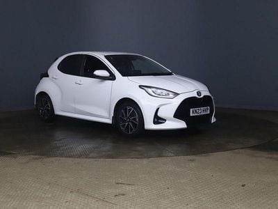 Used Toyota Yaris Hybrid Design 116 HP (85 kW) 2023 White Hatchback