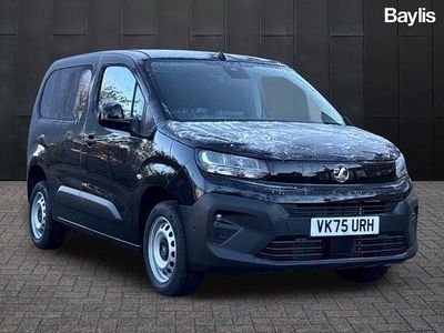 New Vauxhall Combo 100 HP (73 kW) 2025 Black MPV