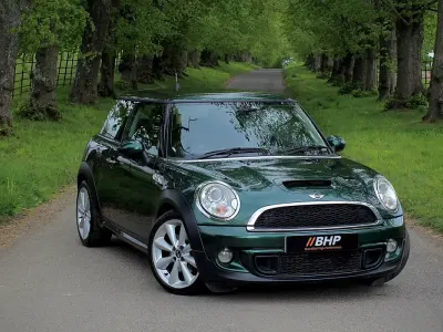 Usado Mini Cooper S Hatch 184 HP (135 kW) 2010 Verde Citadino