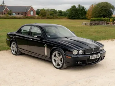 Used Jaguar XJ 207 HP (152 kW) 2008 Black Sedan