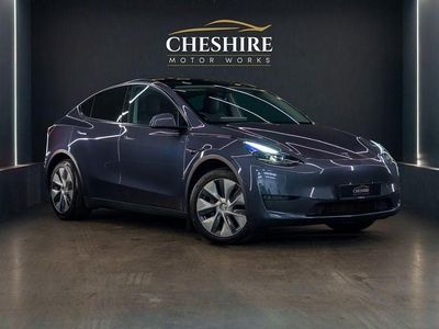 Begagnad Tesla Model Y Long Range AWD 378 kW (514 HK) 2022 Grå SUV
