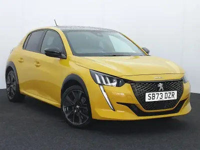 Używany Peugeot 208 GTi 100 KM (73 kW) 2023 Żółty Hatchback