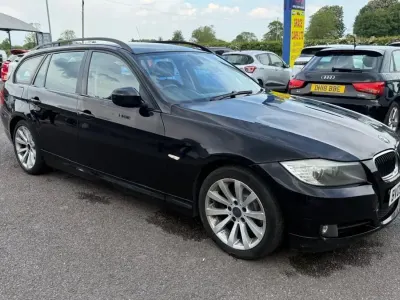 Używany BMW 320 2009 Czarny Kombi