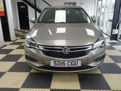 Used Vauxhall Astra Elite 150 HP (110 kW) 2016 Grey Hatchback