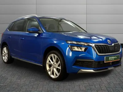 Used Skoda Kamiq SE L Executive 147 HP (108 kW) 2023 Race blue metallic SUV