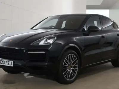 Usado Porsche Cayenne Platinum Edition 2023 Preto SUV