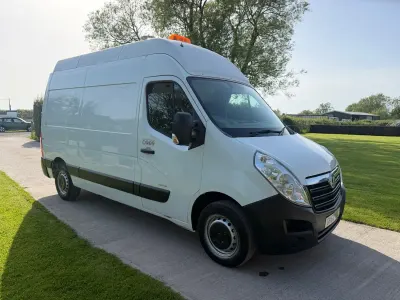 Usado Vauxhall Movano 100 CV (73 kW) 2012 Blanco Monovolumen