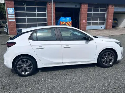 Used Vauxhall Corsa Design Edition 74 HP (54 kW) 2024 White Hatchback